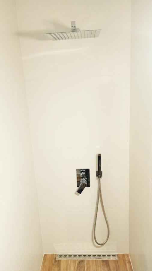 Down Town Luxurious Apartments Alexandroupoli Bagian luar foto